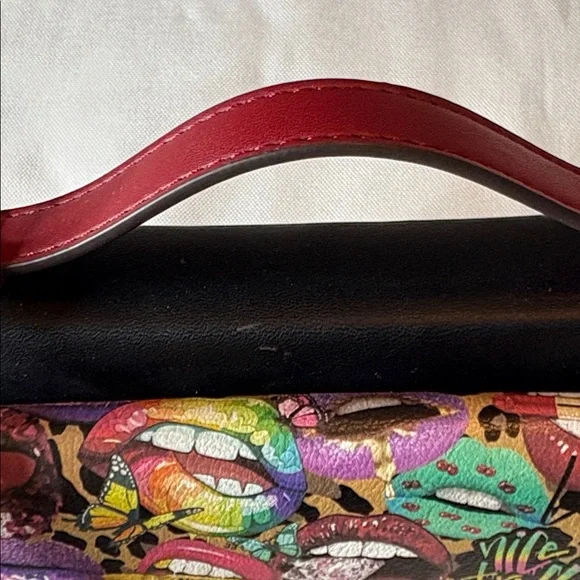 Nicole Lee crossbody - Picture 6 of 6